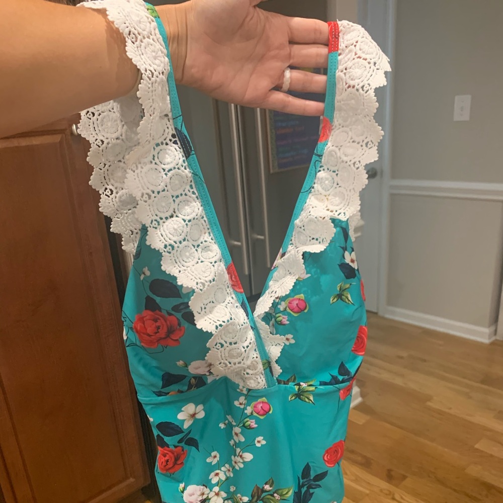Cupshe Swimsuit *NEW*
